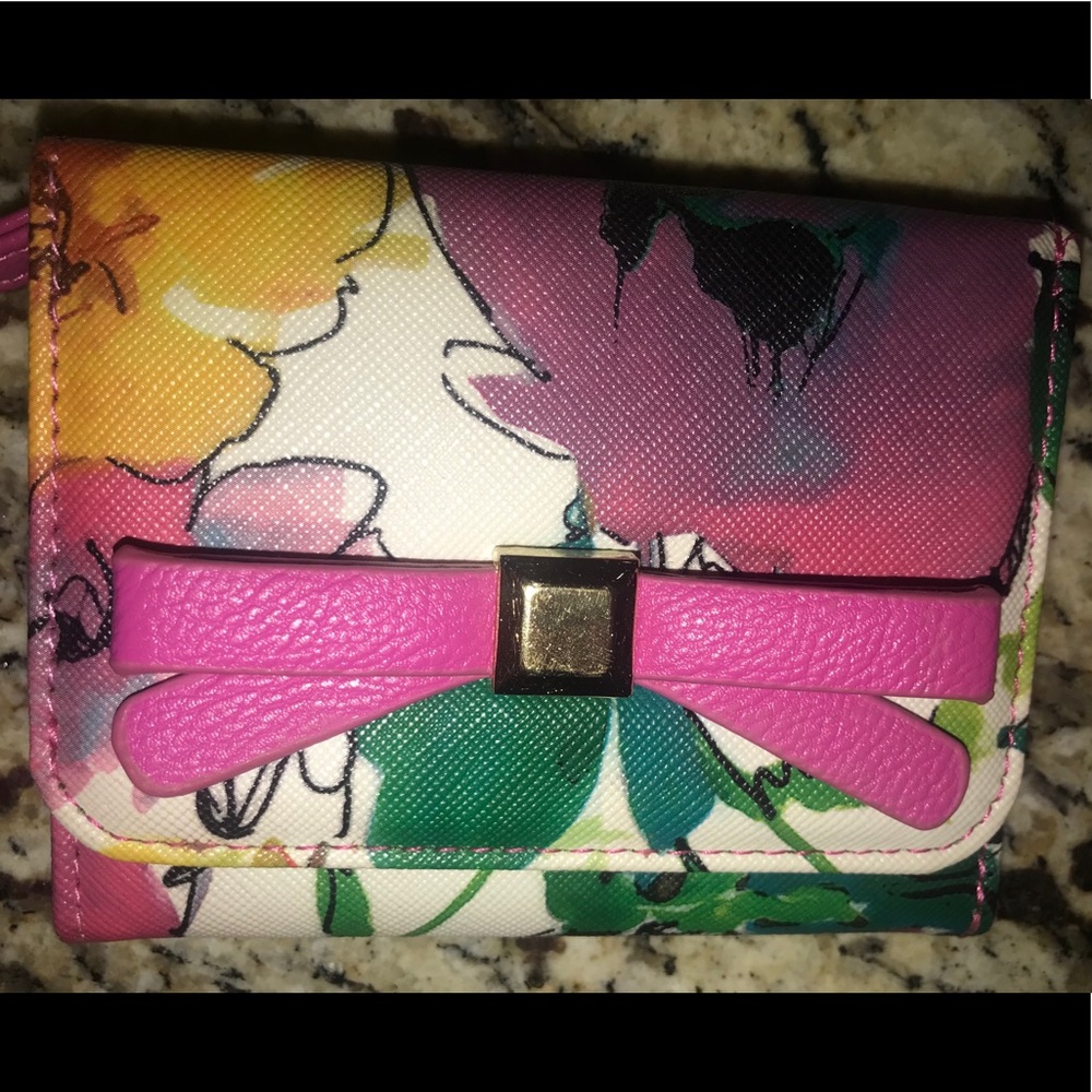 Floral Tri-fold Wallet